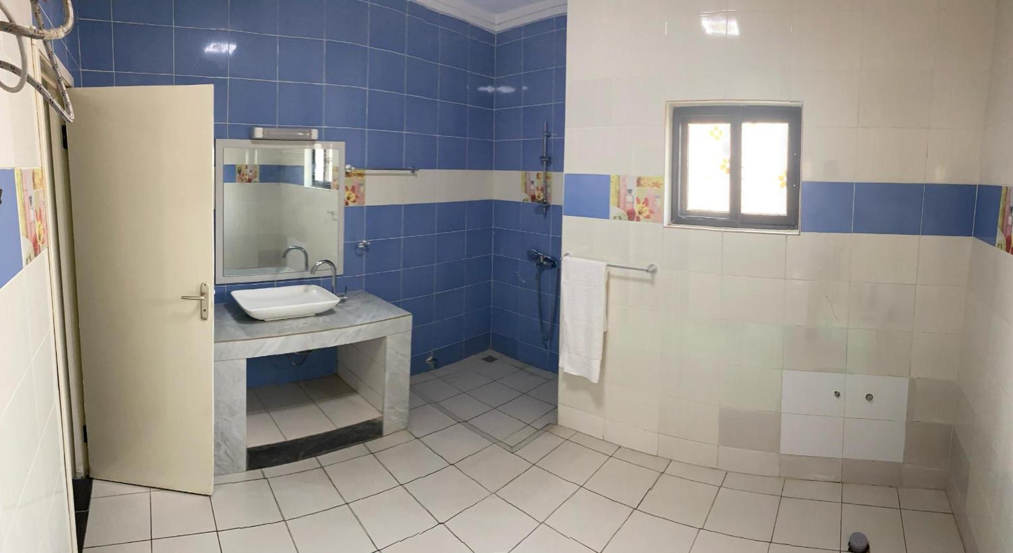 Hotel Yabisso Lomé Buitenkant foto